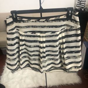 Mini ruffle skirt